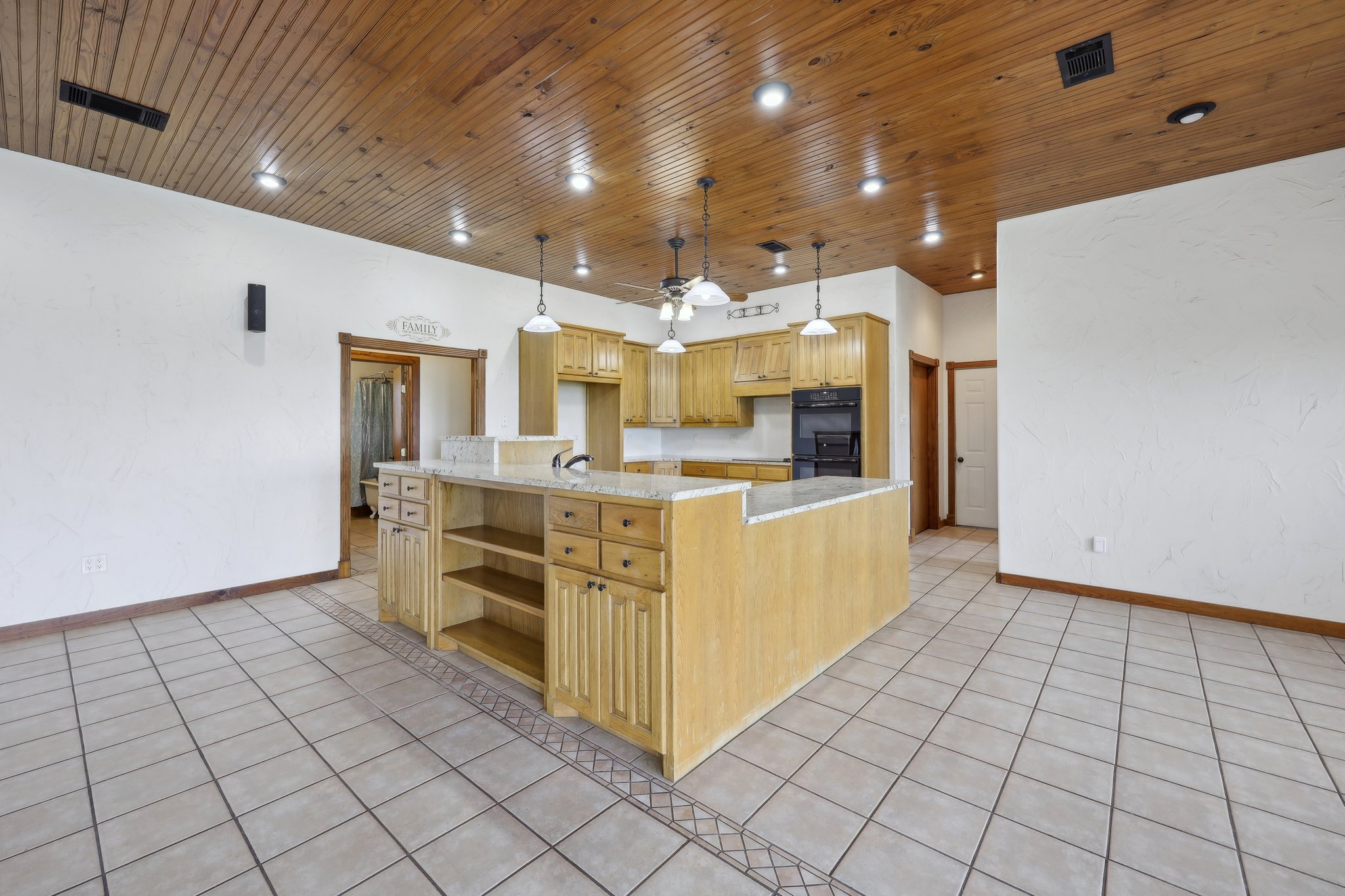 County Rd 1228-2305-016.jpg