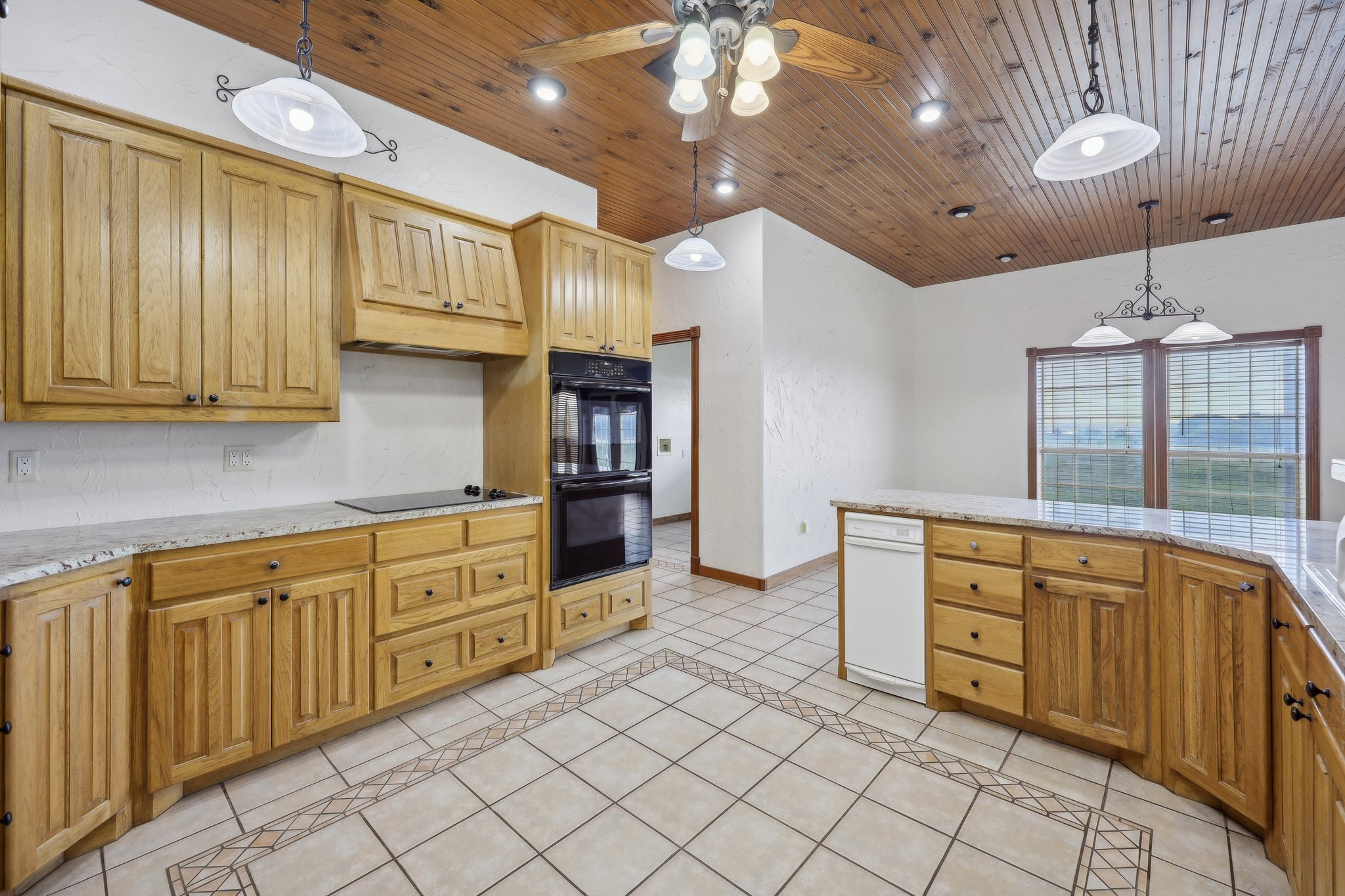 County Rd 1228-2305-018.jpg