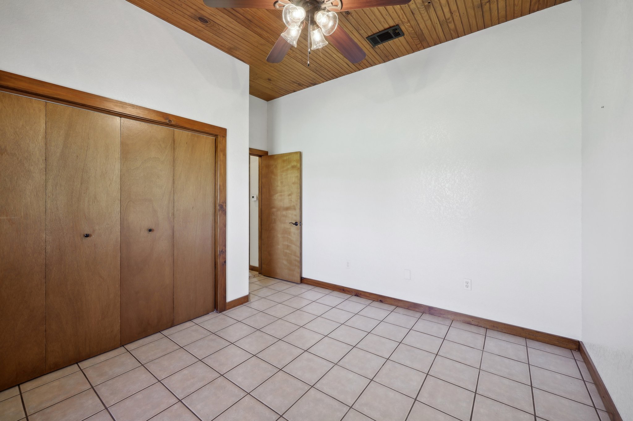 County Rd 1228-2305-028.jpg