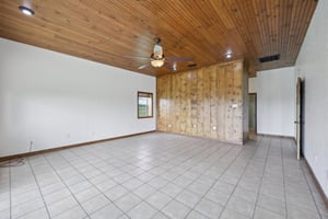 County Rd 1228-2305-012.jpg