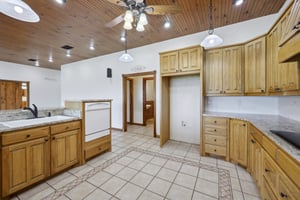 County Rd 1228-2305-017.jpg