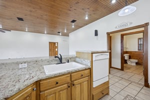 County Rd 1228-2305-021.jpg