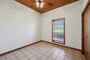 County Rd 1228-2305-027.jpg