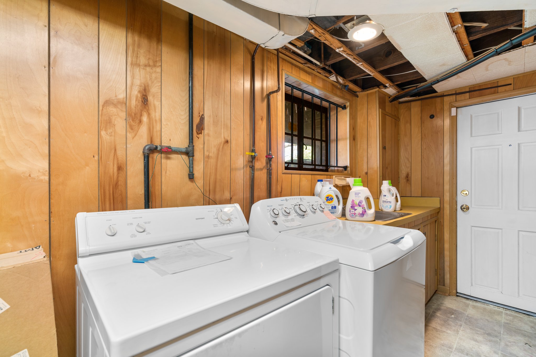 Laundry on Lower Level