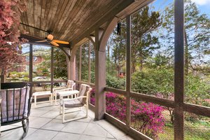 Screened-in Porch