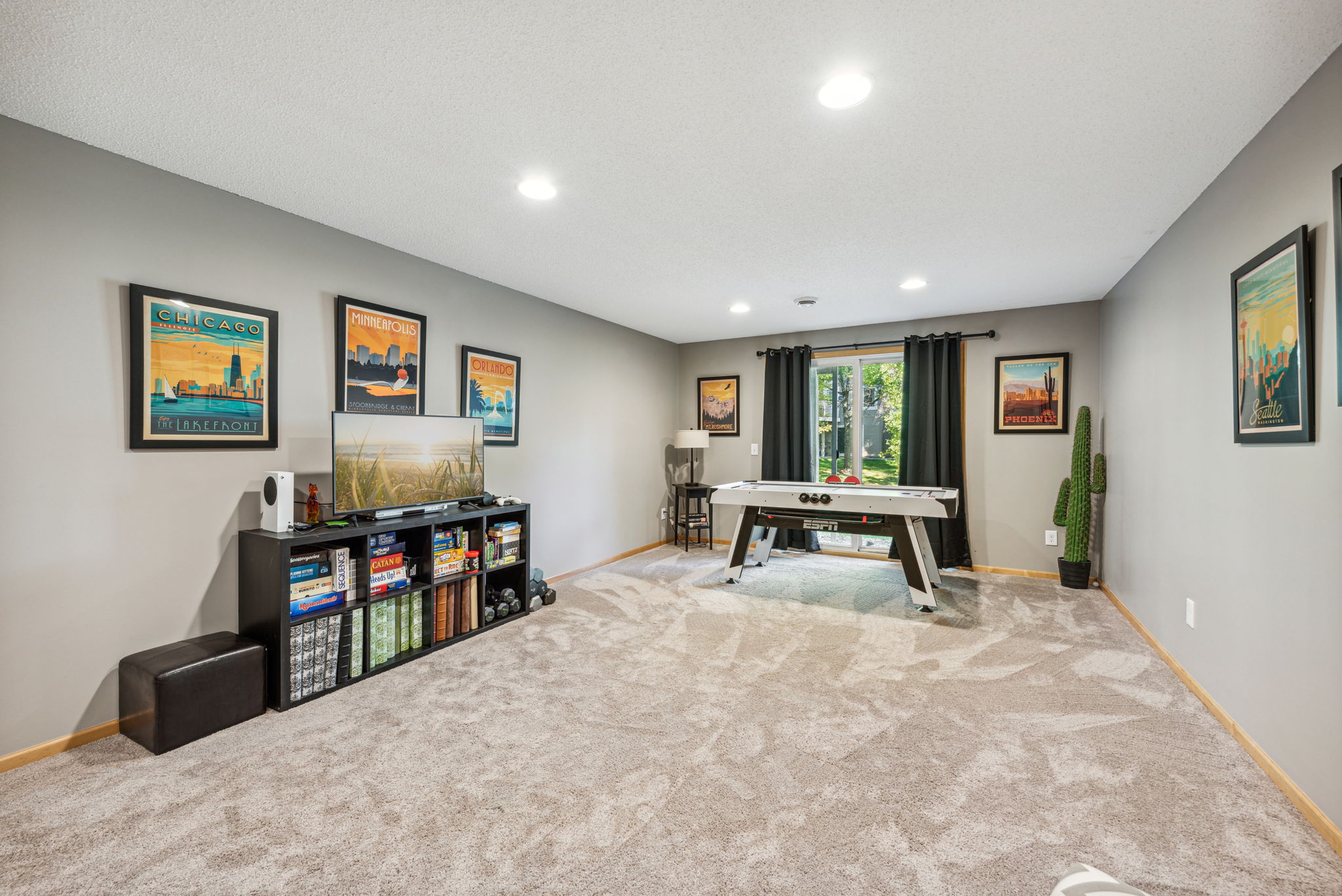 27_Interior