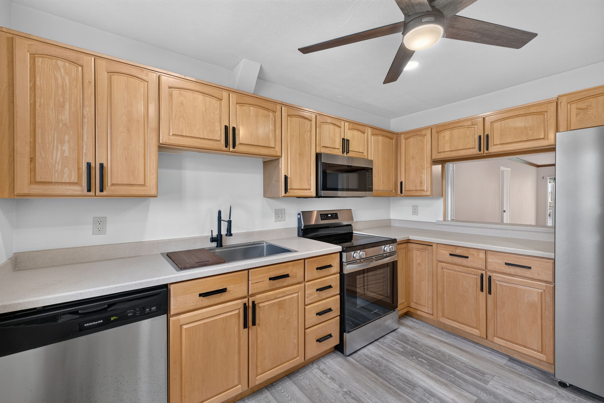 Kitchen 3 of 3