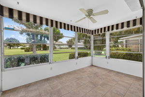 Lanai 1 of 2