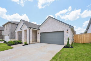 Houston - Montgomery Oaks - 6915 California Black Oak  Conroe, TX, 77304 - 004