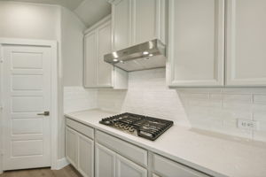 Houston - Montgomery Oaks - 6915 California Black Oak  Conroe, TX, 77304 - 032