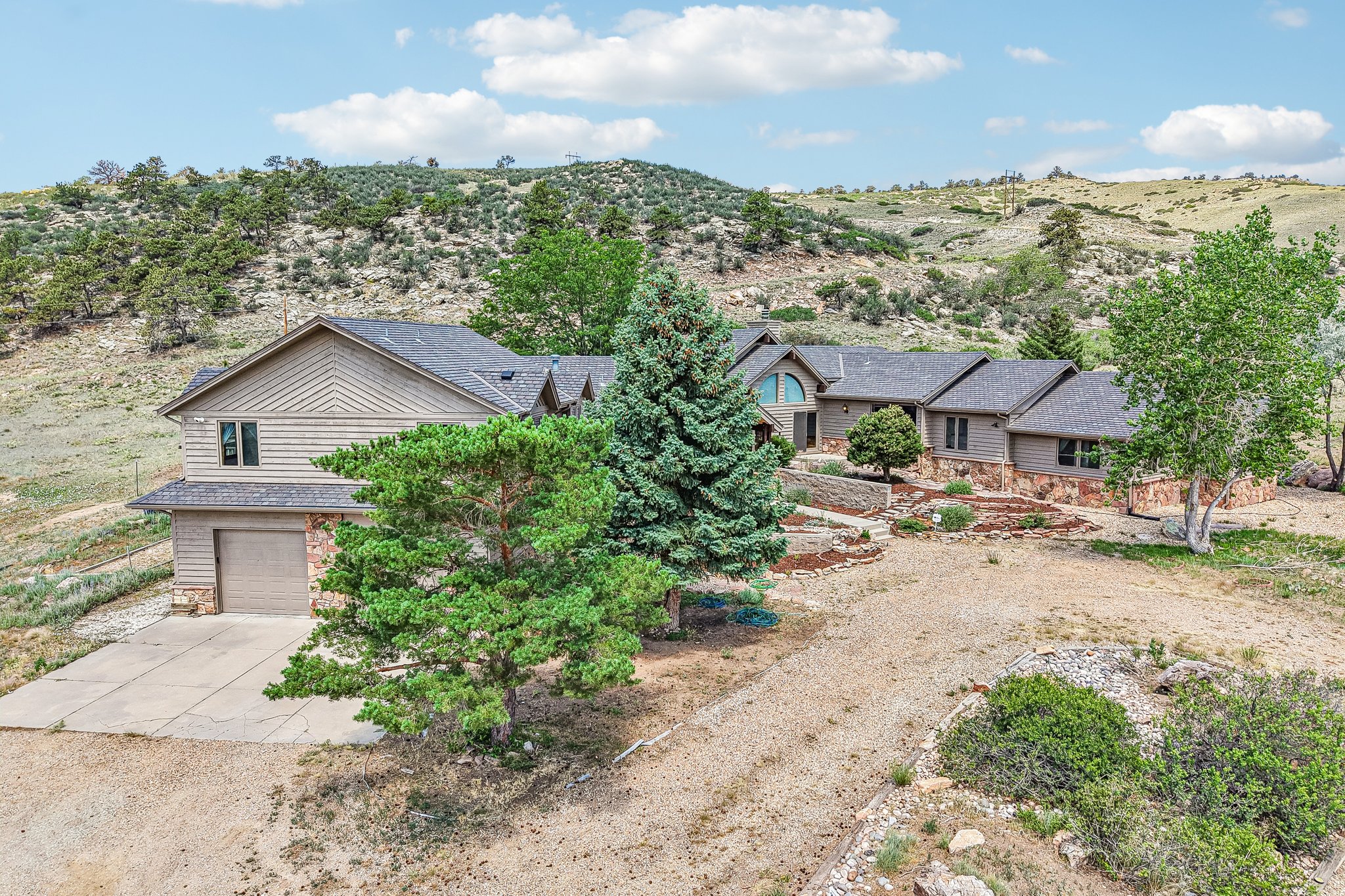 Rabbit Mountain Rd-S2406-055.jpg