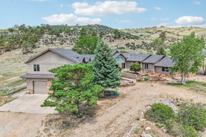 Rabbit Mountain Rd-S2406-055.jpg