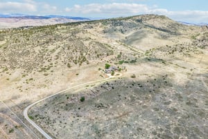 Rabbit Mountain Rd-S2406-064.jpg