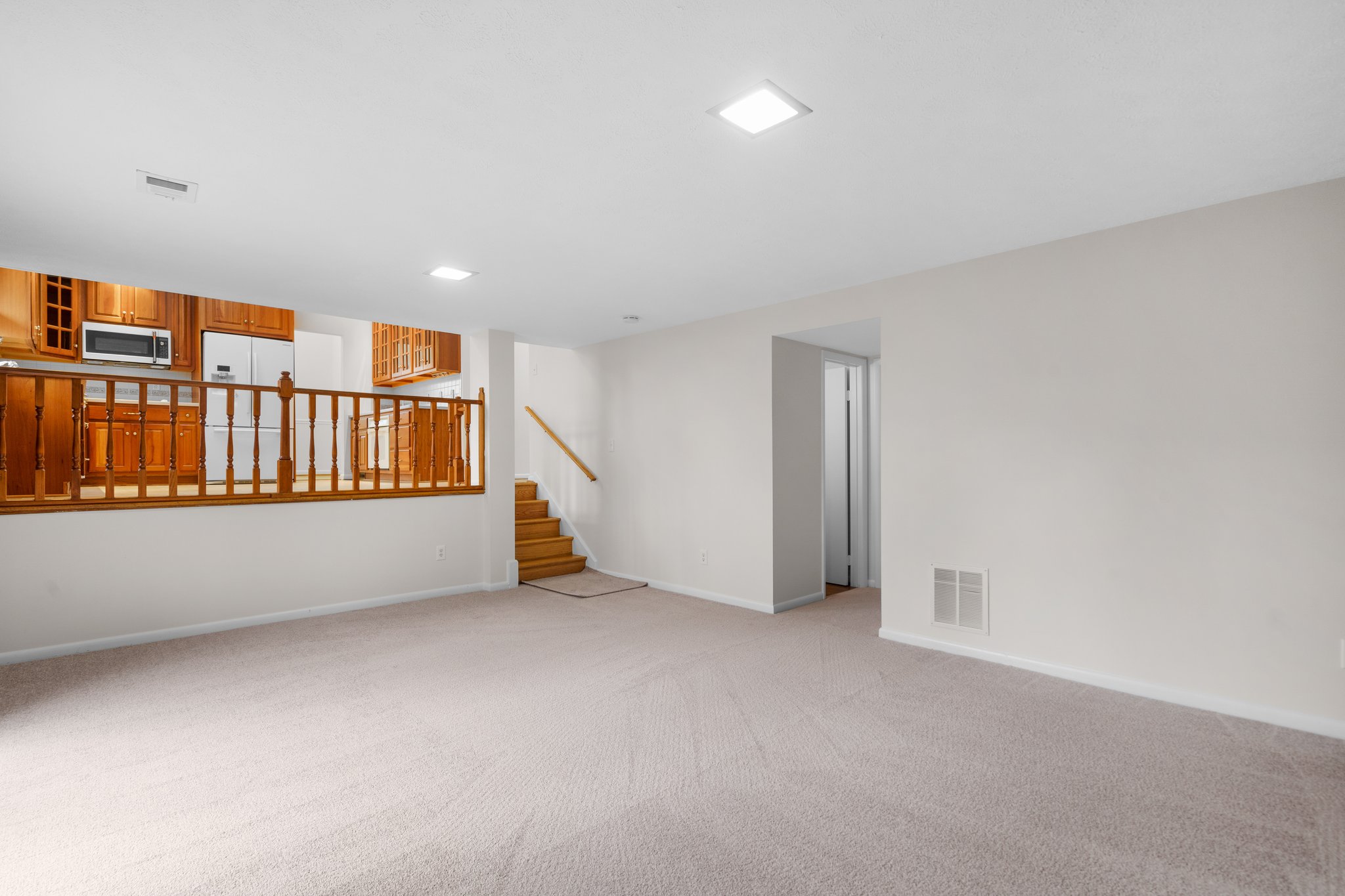 15. Pine Valley Dr .jpg