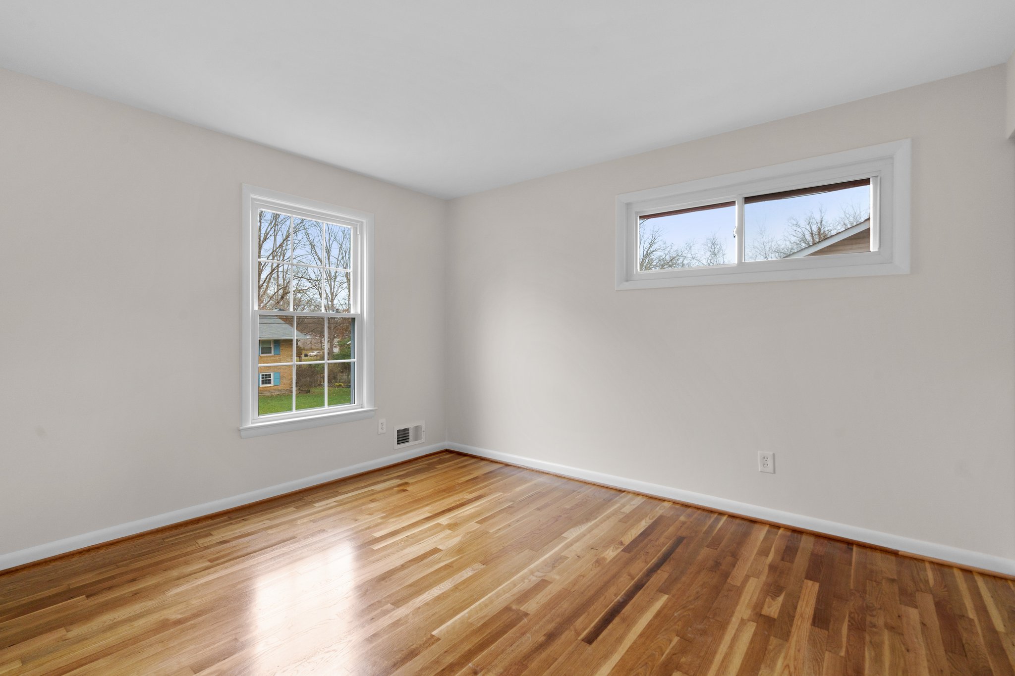 24. 6916 Pine Valley Dr.jpg