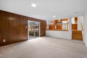 16. Pine Valley Dr .jpg