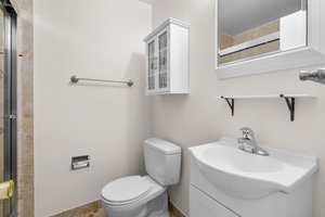 20. Pine Valley Dr .jpg