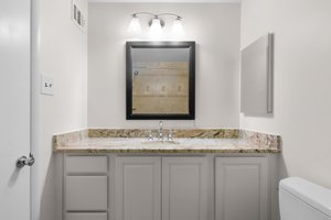 21. Pine Valley Dr .jpg