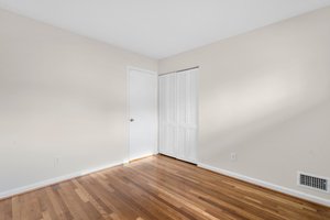 23. 6916 Pine Valley Dr.JPG