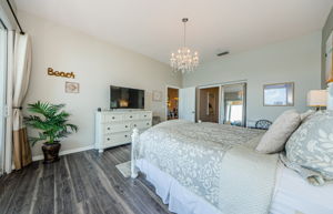 Master Bedroom 1d