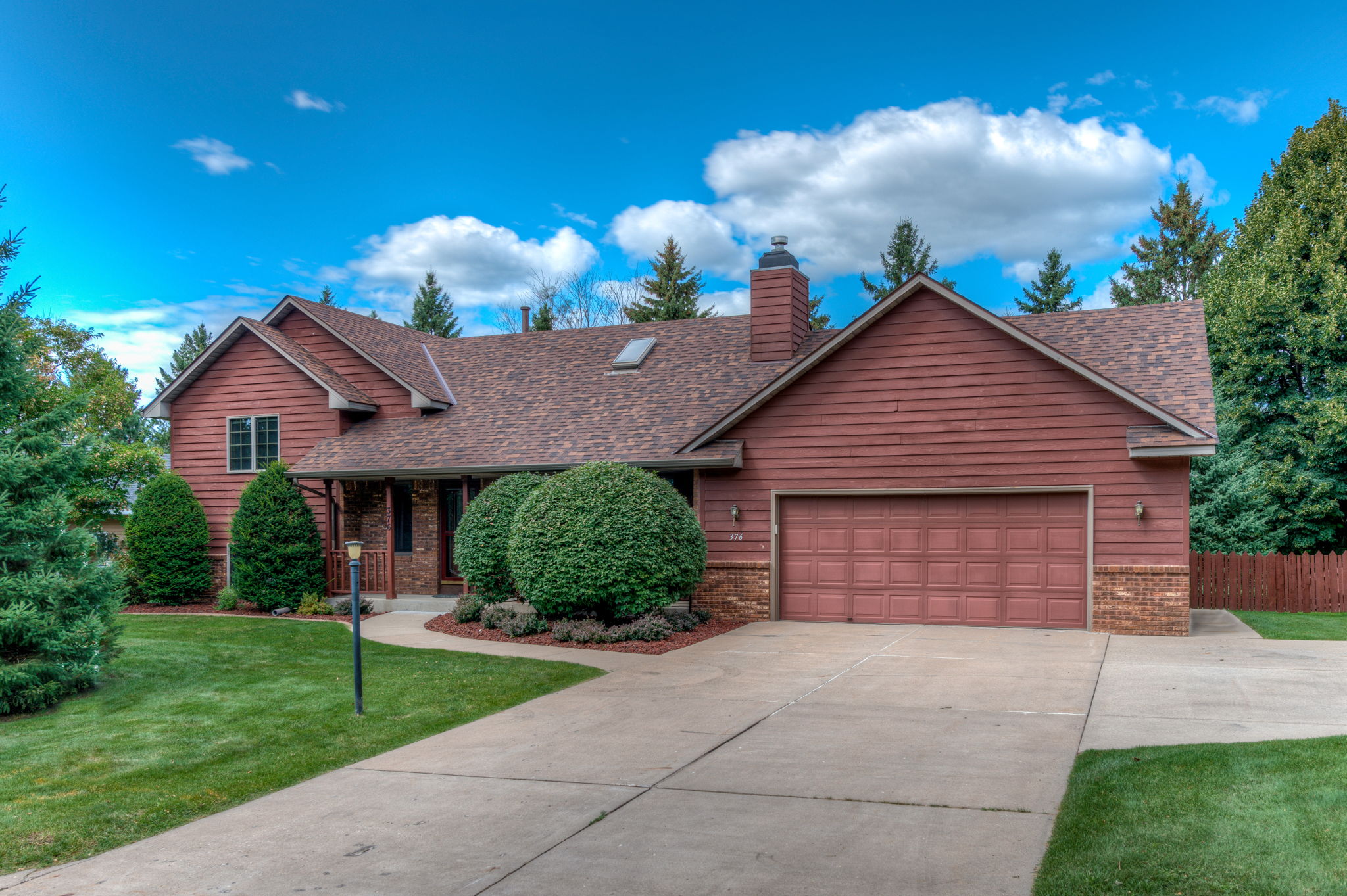  376 High Point Curve, Maplewood, MN 55119, US