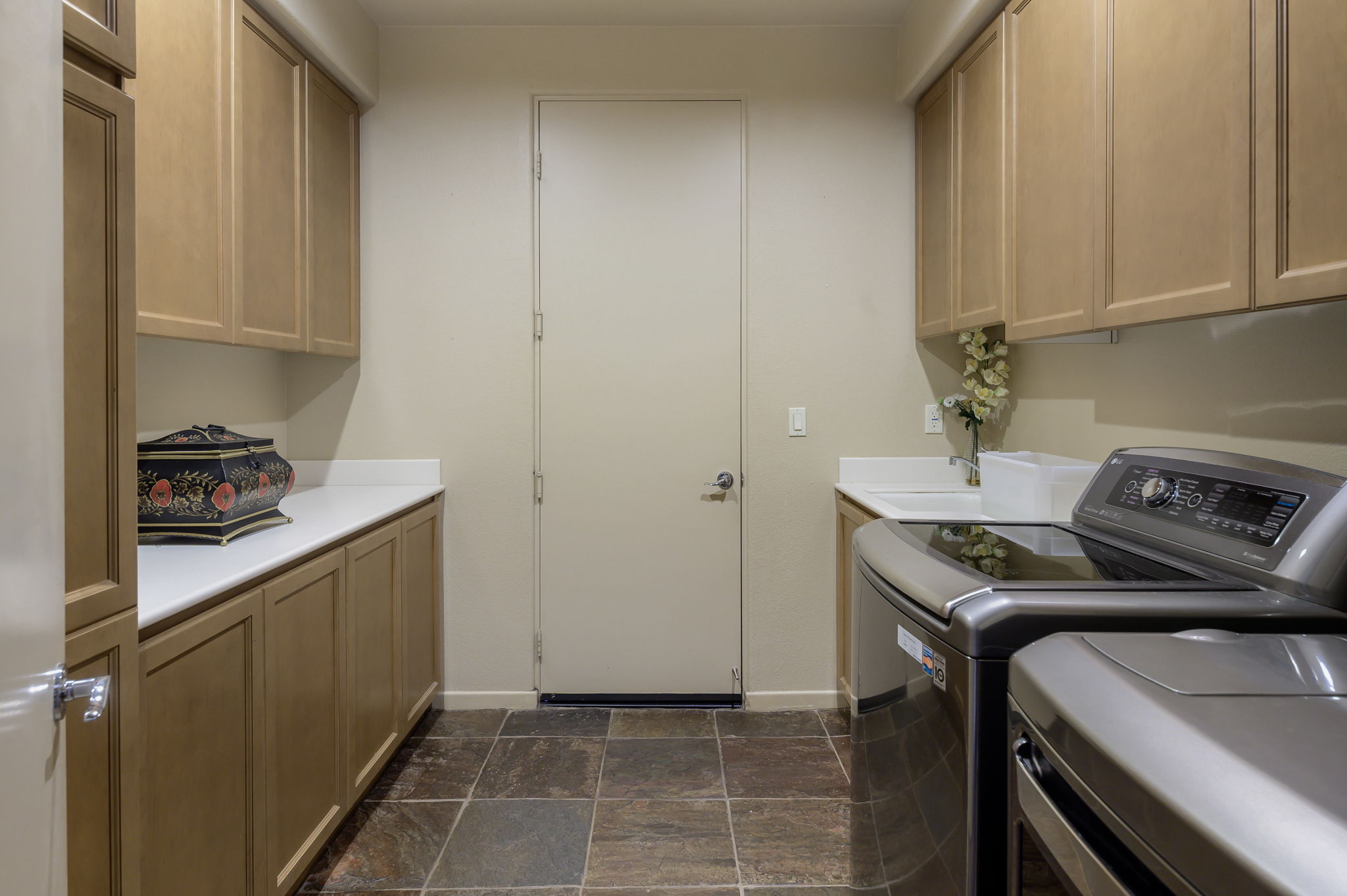  692 Mission Creek Dr, Palm Desert, CA 92211, US Photo 46