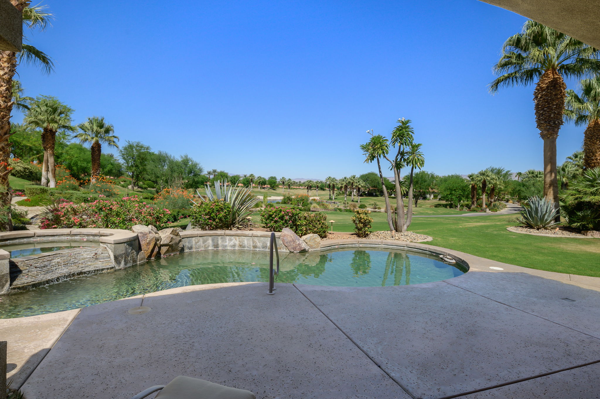  692 Mission Creek Dr, Palm Desert, CA 92211, US Photo 29