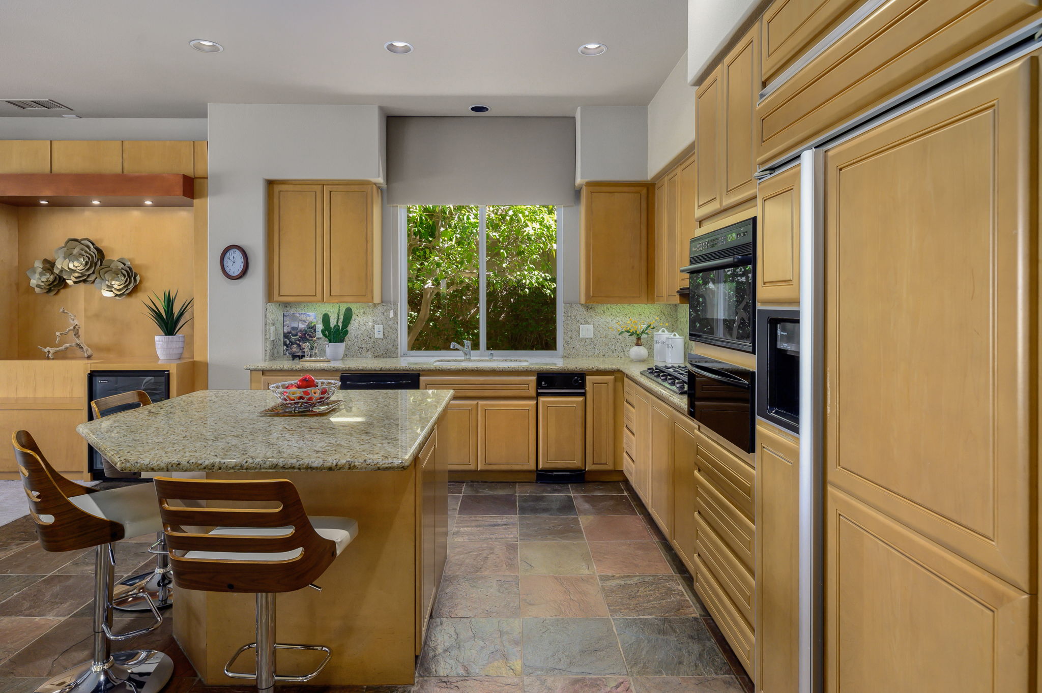  692 Mission Creek Dr, Palm Desert, CA 92211, US Photo 23