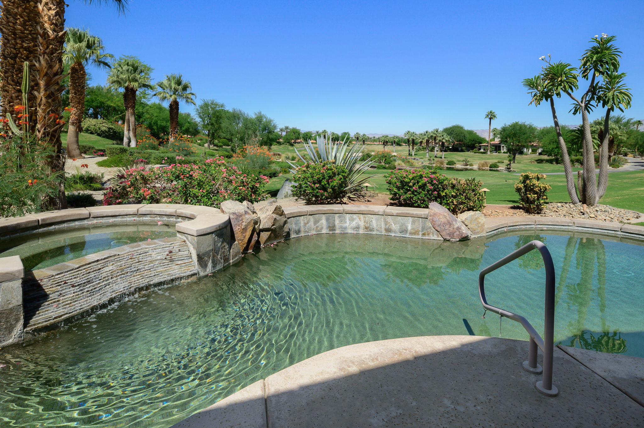  692 Mission Creek Dr, Palm Desert, CA 92211, US Photo 30