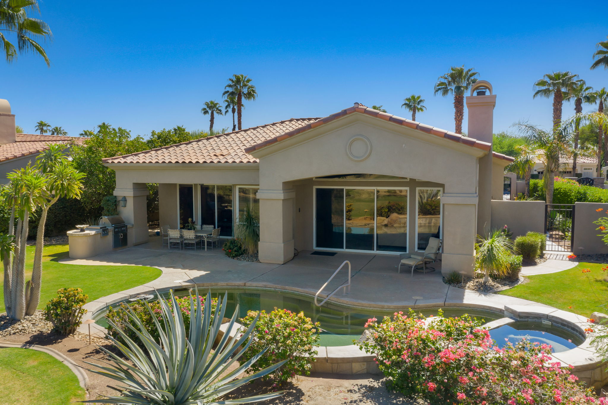  692 Mission Creek Dr, Palm Desert, CA 92211, US Photo 8