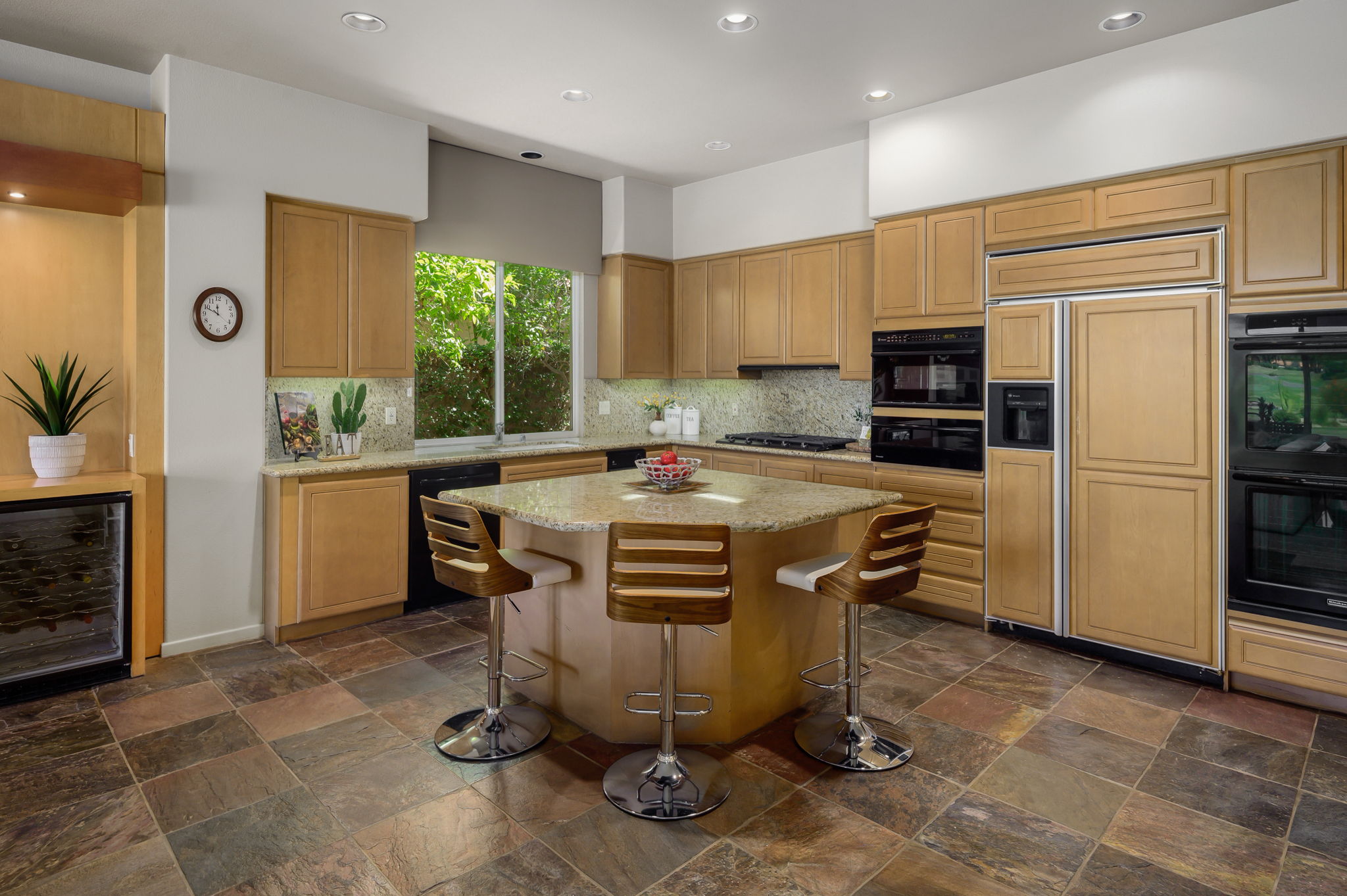  692 Mission Creek Dr, Palm Desert, CA 92211, US Photo 22