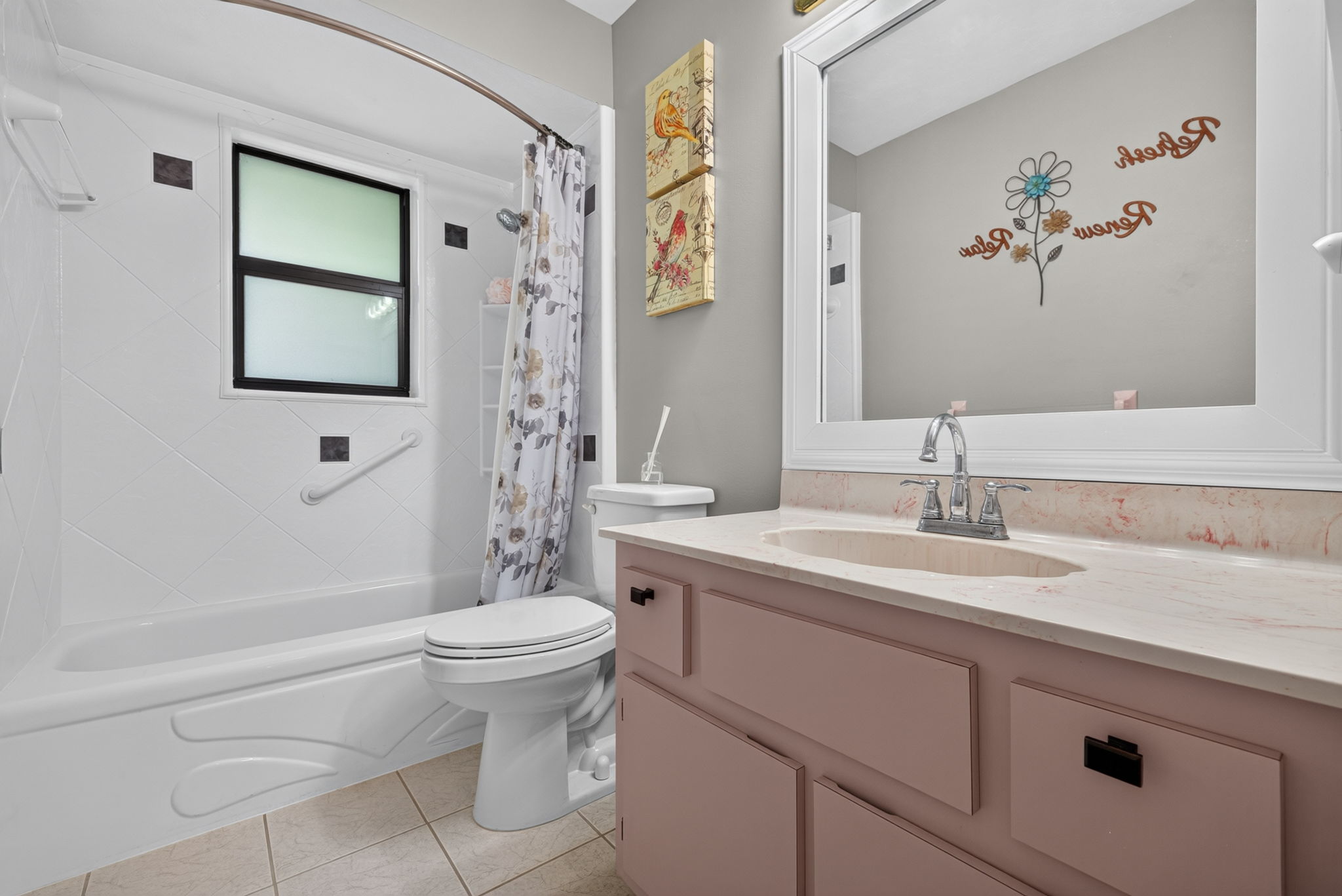 Guest Bathroom 1