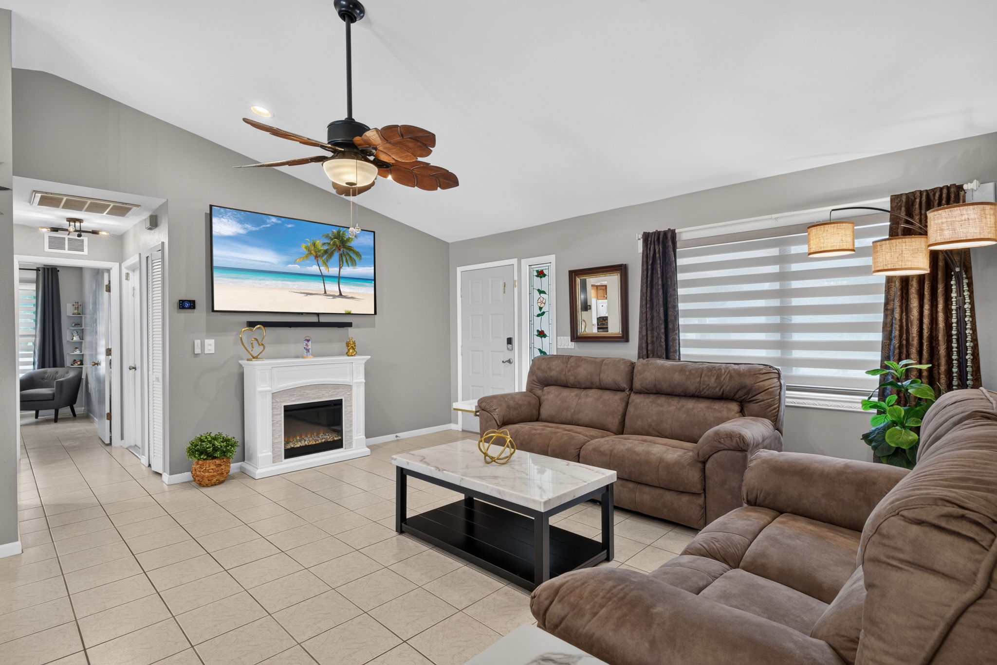 Living Room 1 of 5