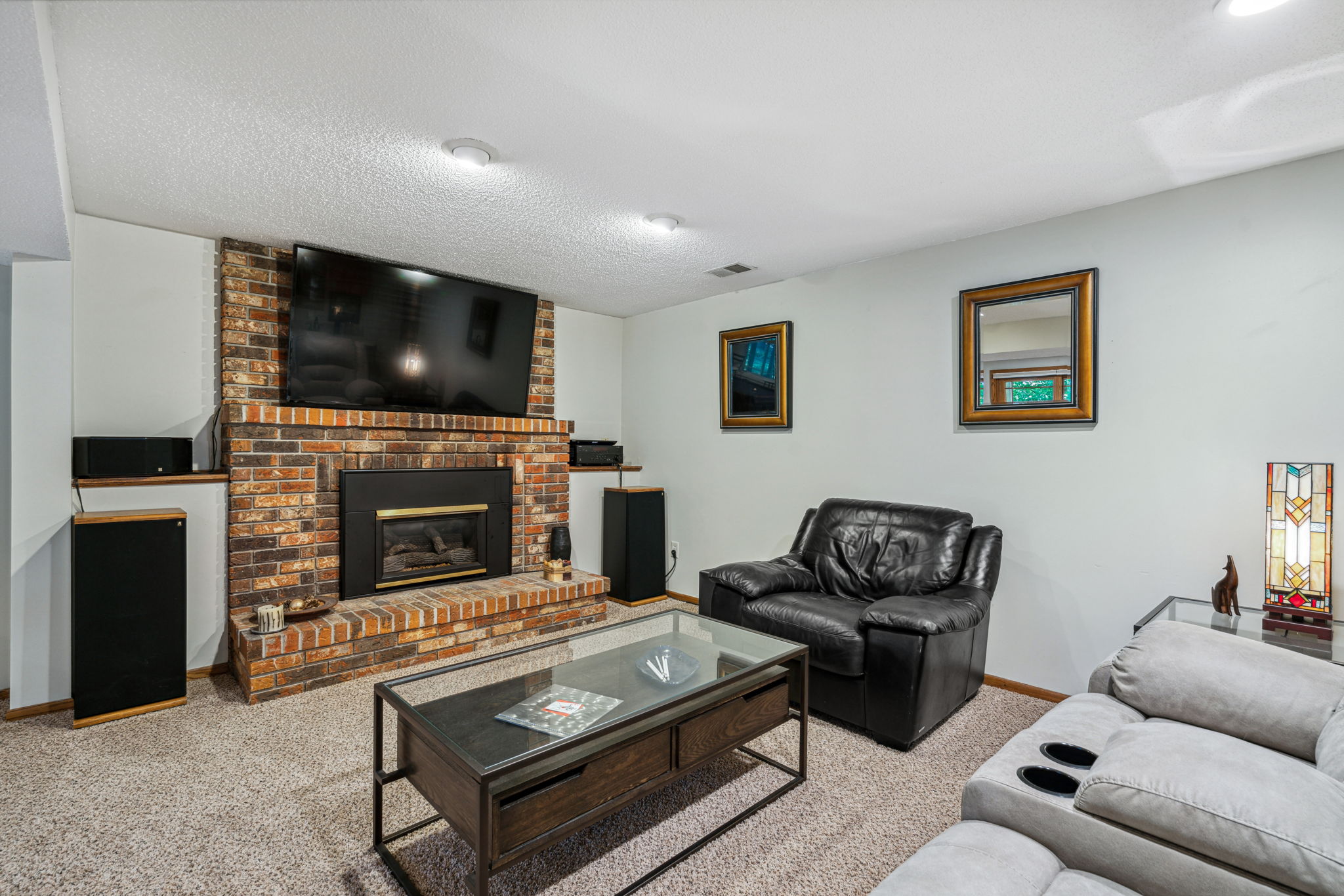 26_Interior