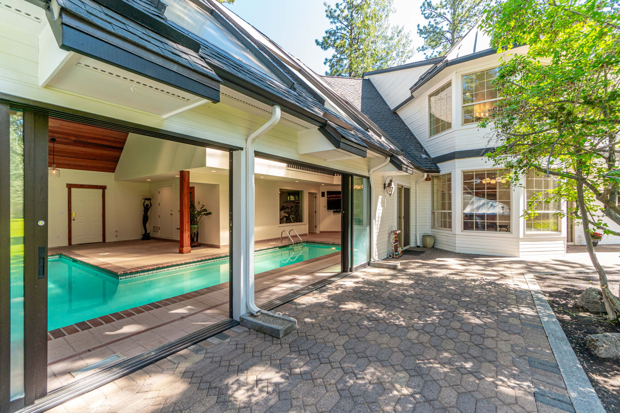 Accordian doors open on to the patio and hot tub