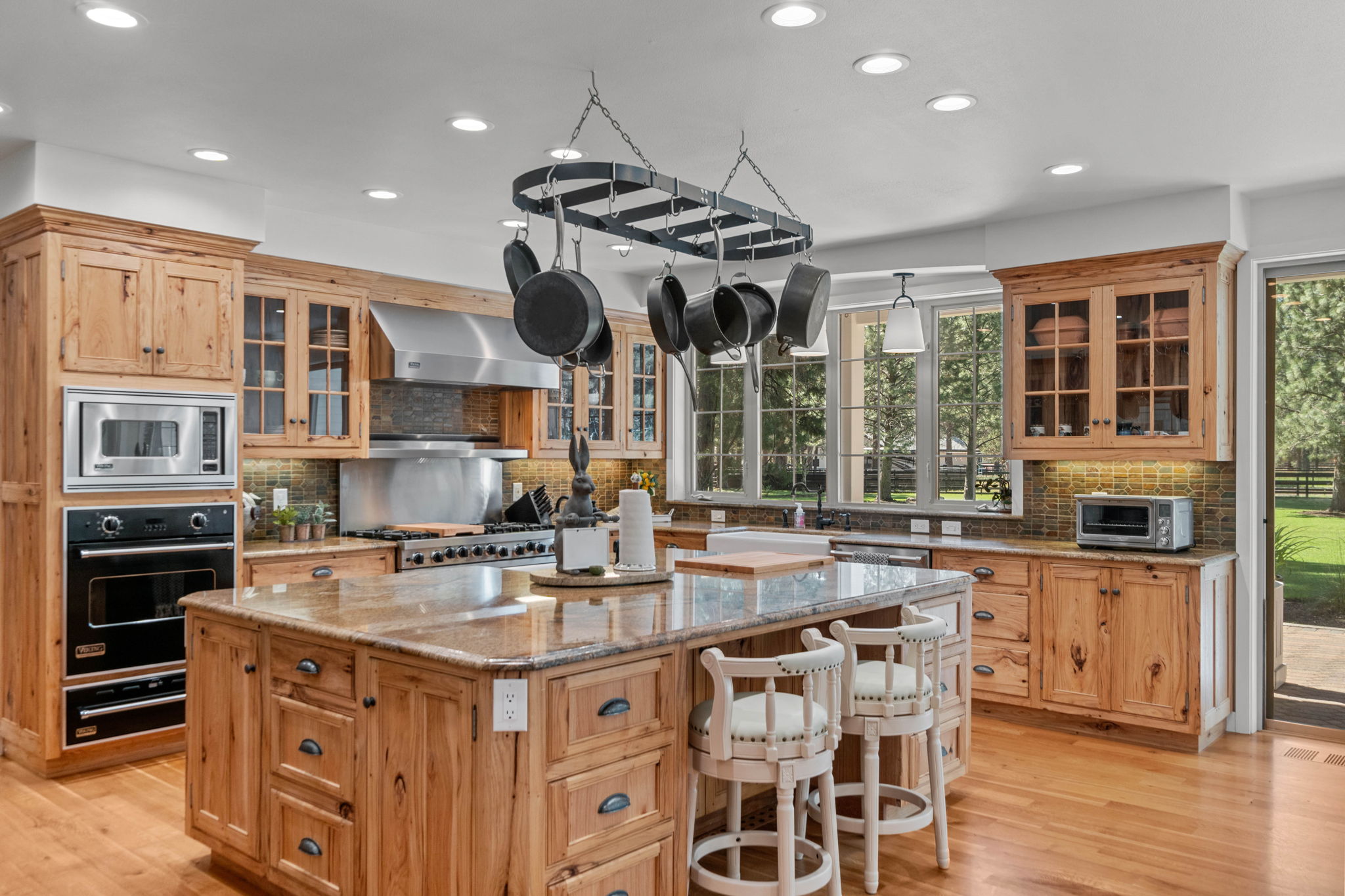 In-island Gaggenau deep fryer & hanging pot rack