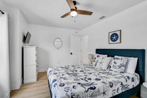 6924 34th Ave W-6