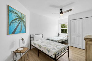 6924 34th Ave W-8