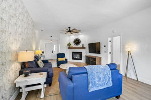 6924 34th Ave W-16