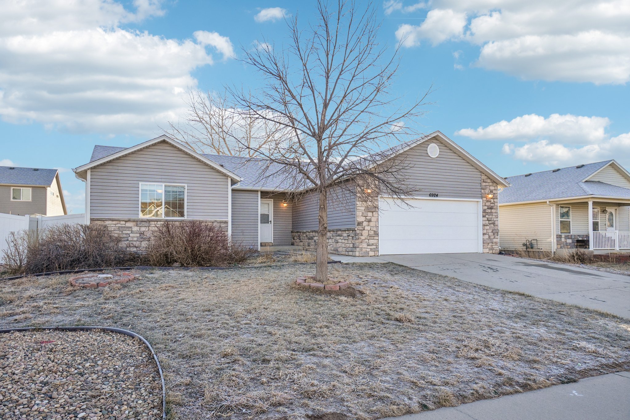 Lee St-S2201-002.jpg