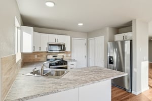 Lee St-S2201-015.jpg