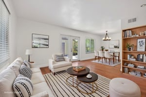 Upmarketmedia_6925Gul-019 virtually staged.jpeg