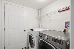  Photo 37
