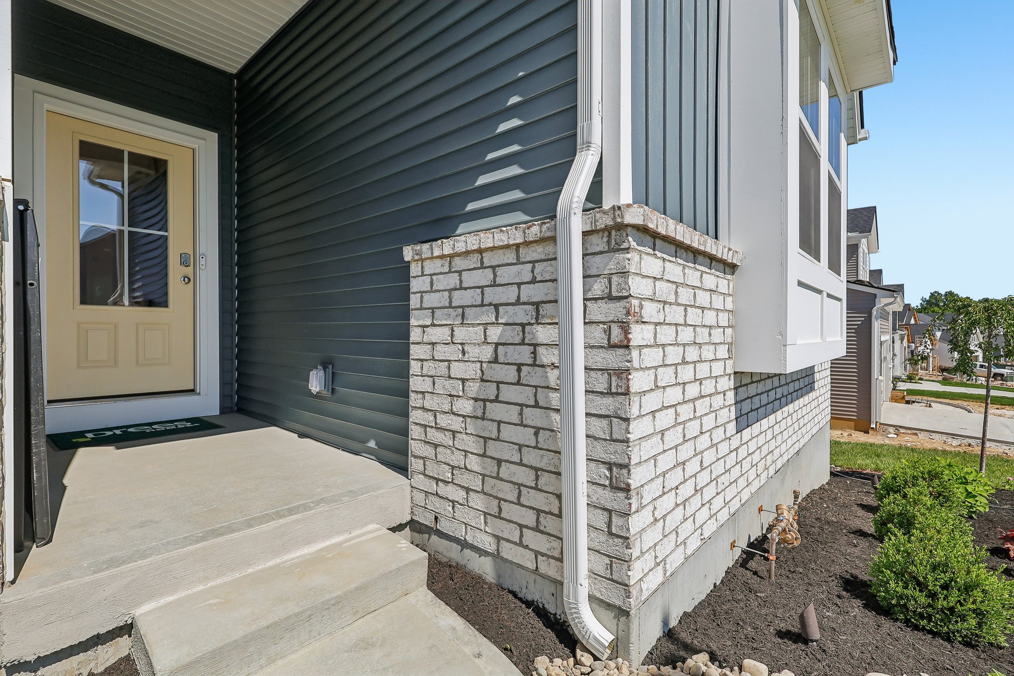 Owen Dr-S0306-004.jpg
