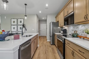 Owen Dr-S0306-023.jpg