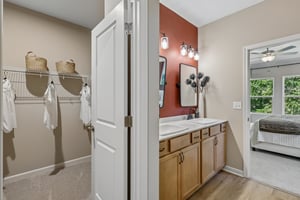 Owen Dr-S0306-049.jpg