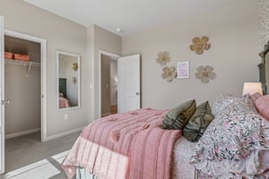 Owen Dr-S0306-052.jpg