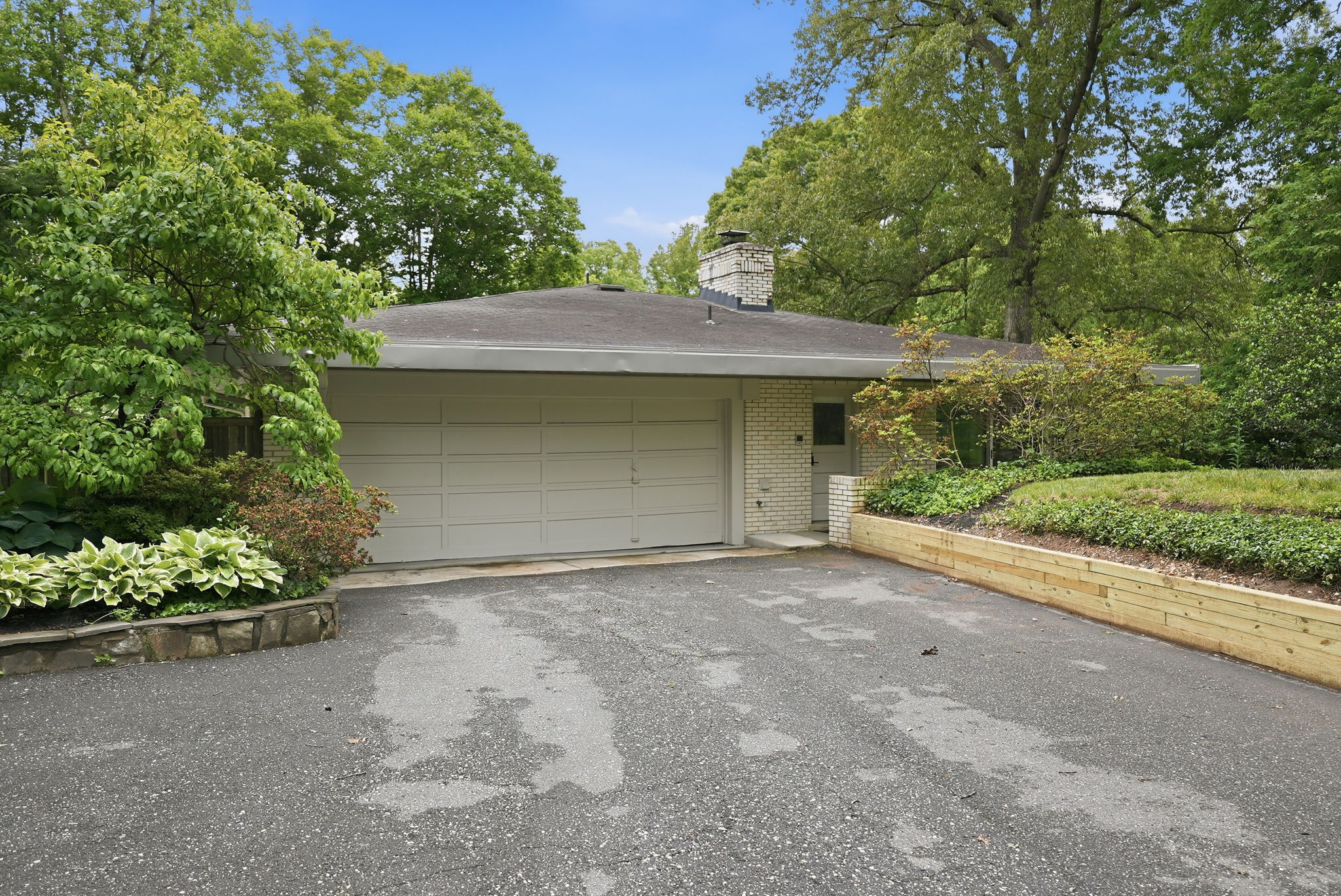 Two-Car Side Loading Garage