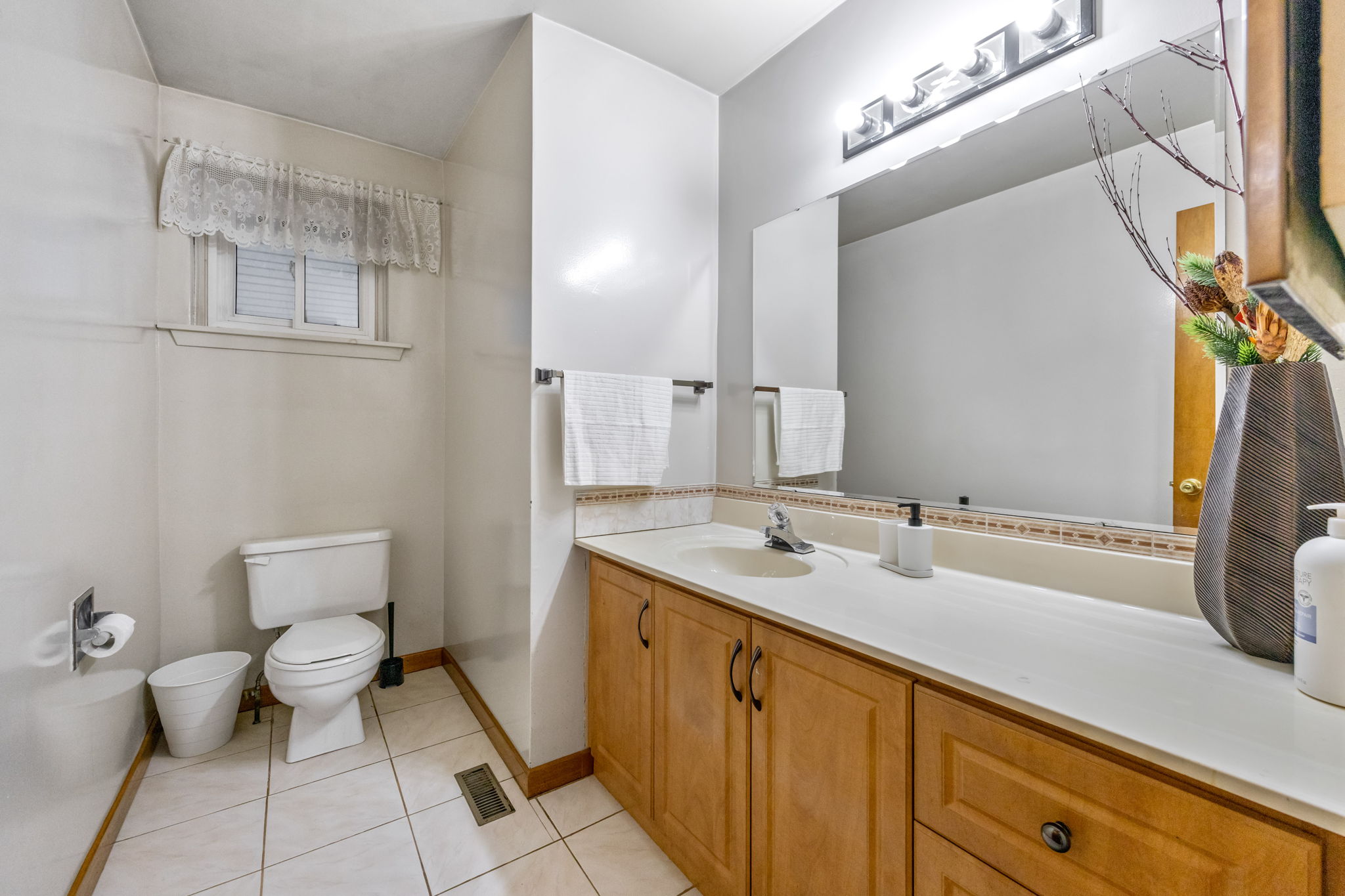 Mississauga property showcase — delivered property photograph 11