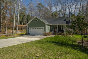 6932 Spring Dr, Raleigh, NC 27613, USA Photo 5